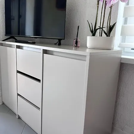 Apartman Z Widokiem Na Jezioro Wilkasy